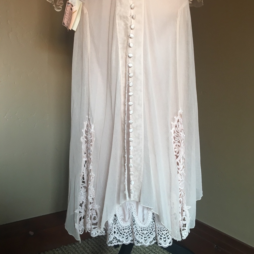 Blush-color special occasion dress. Tres Chic. - Picture 3 of 8